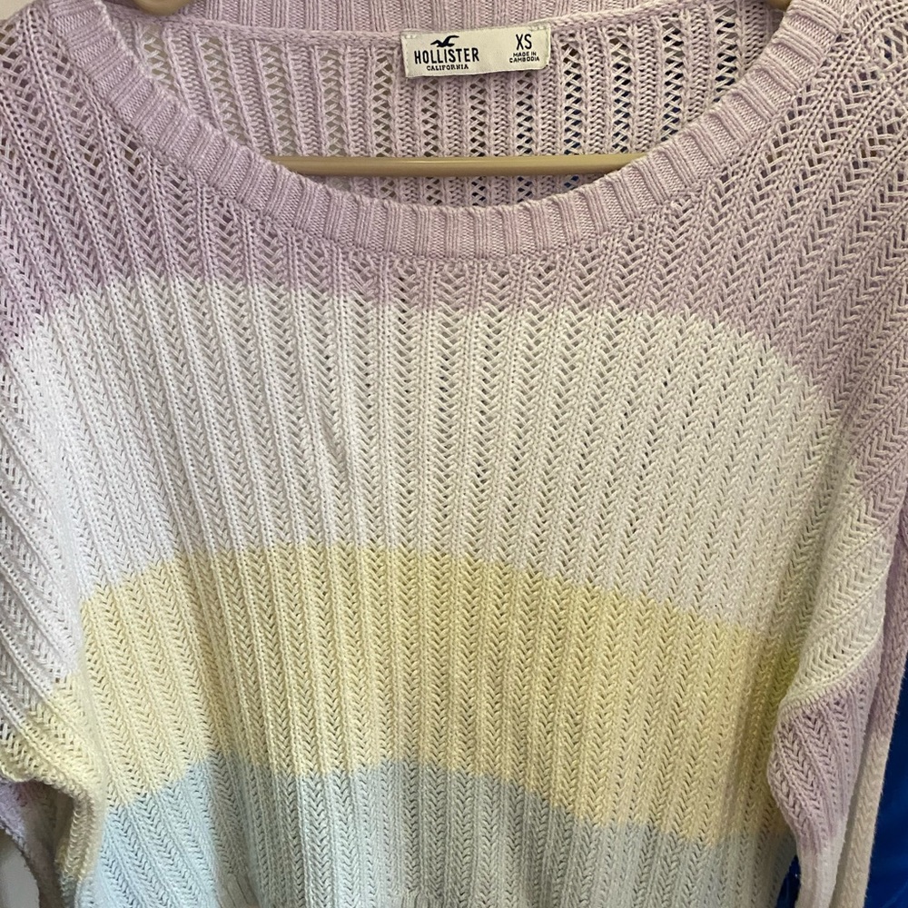 Hollister Pastel Stripe Sweater EUC Size XS